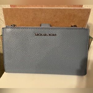 Michael kors jet set travel smartphone wallet